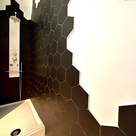 La Little House De Dinant - Esc'Appart Экстерьер фото
